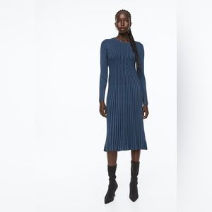 NWOT H&M Rib Knit Long Sleeve Midi Dress - Dark Blue - S